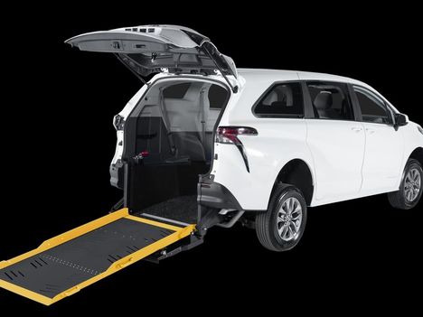 New Wheelchair Van For Sale: 2026 Toyota Sienna LE Wheelchair Accessible Van For Sale with a VMI Rear Entry TAXI CUT on it. VIN: 5TDKRKEC7TS318891