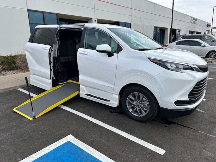 New Wheelchair Van For Sale: 2025 Toyota Sienna LE AWD w MID ROW Wheelchair Accessible Van For Sale with a VMI ADA NORTHSTAR E on it. VIN: 5TDKSKFC9SS215280