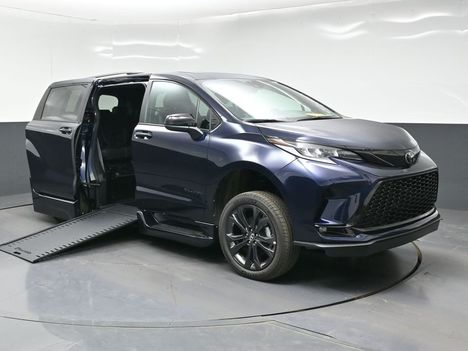 New Wheelchair Van For Sale: 2026 Toyota Sienna XSE Sport Wheelchair Accessible Van For Sale with a BraunAbility XI on it. VIN: 5TDXRKEC3TS311006