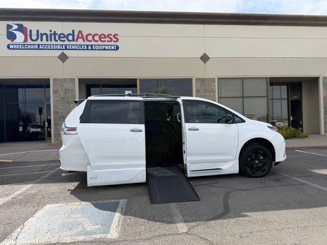 Used Wheelchair Van For Sale: 2020 Toyota Sienna SE Premium Wheelchair Accessible Van For Sale with a VMI Northstar on it. VIN: 5TDXZ3DC5LS040280