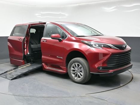 New Wheelchair Van For Sale: 2026 Toyota Sienna XLE Add Wheelchair Accessible Van For Sale with a BraunAbility XT on it. VIN: 5TDYRKEC7TS295719