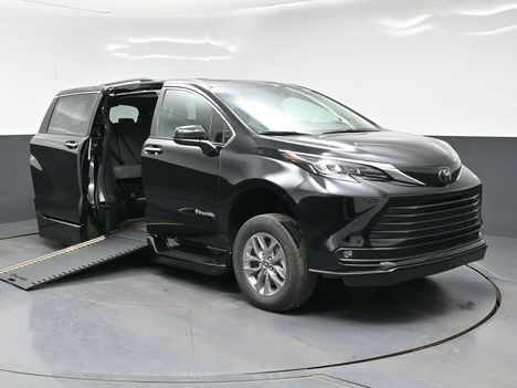 New Wheelchair Van For Sale: 2026 Toyota Sienna XLE Add Wheelchair Accessible Van For Sale with a BraunAbility XI on it. VIN: 5TDYRKEC8TS295051
