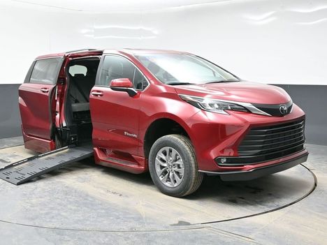 New Wheelchair Van For Sale: 2026 Toyota Sienna XLE Base Wheelchair Accessible Van For Sale with a BraunAbility XT on it. VIN: 5TDYRKEC9TS328722