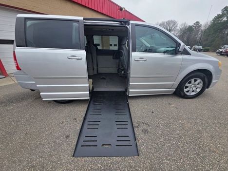 Used Wheelchair Van For Sale: 2010 Chrysler Town & Country Touring Minivan 4D Wheelchair Accessible Van For Sale with a  on it. VIN: 2A4RR5D1XAR267306
