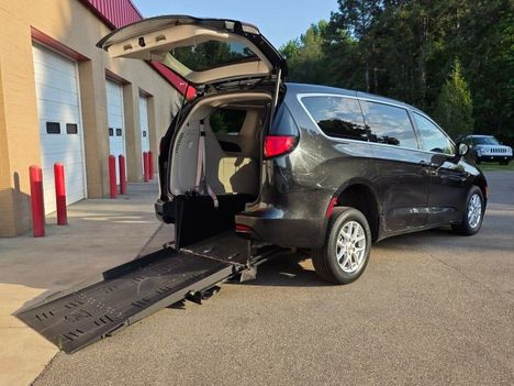 Used Wheelchair Van For Sale: 2022 Chrysler Voyager LX Van 4D Wheelchair Accessible Van For Sale with a  on it. VIN: 2C4RC1CG4NR204245