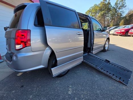 Used Wheelchair Van For Sale: 2013 Dodge Grand Caravan SXT Minivan 4D Wheelchair Accessible Van For Sale with a  on it. VIN: 2C4RDGCG0DR582691
