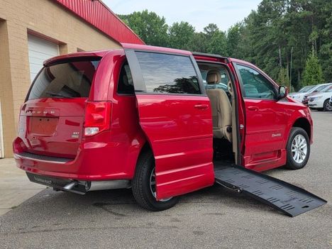 Used Wheelchair Van For Sale: 2016 Dodge Grand Caravan SXT Minivan 4D Wheelchair Accessible Van For Sale with a  on it. VIN: 2C4RDGCG7GR272669