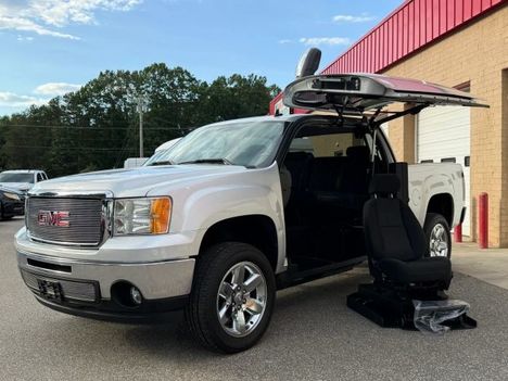 Used Wheelchair Van For Sale: 2013 Gmc Sierra 1500 SLE Pickup 4D 5 3/4 ft Wheelchair Accessible Van For Sale with a  on it. VIN: 3GTP1VE0XDG103395