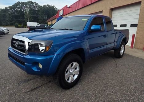 Used Wheelchair Van For Sale: 2006 Toyota Tacoma PreRunner Pickup 4D 6 ft Wheelchair Accessible Van For Sale with a  on it. VIN: 5TETU62N66Z149132