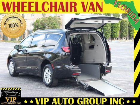 Used Wheelchair Van For Sale: 2022 Chrysler Pacifica Touring L Wheelchair Accessible Van For Sale with a  on it. VIN: 2C4RC1BG2NR111452