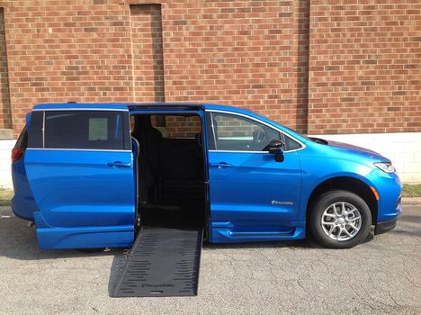 New Wheelchair Van For Sale: 2026 Chrysler Pacifica Select Plus Wheelchair Accessible Van For Sale with a  on it. VIN: 2C4RC1BG9TR240642