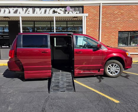 Used Wheelchair Van For Sale: 2020 Dodge Grand Caravan SXT Wheelchair Accessible Van For Sale with a Braunability on it. VIN: 2C7WDGCG1LR168100